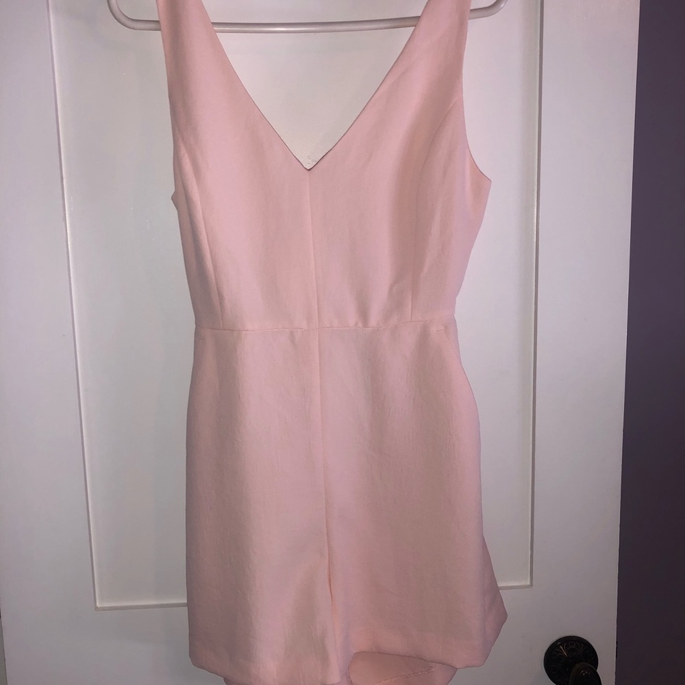 Wilfred tie back romper perfect for summer